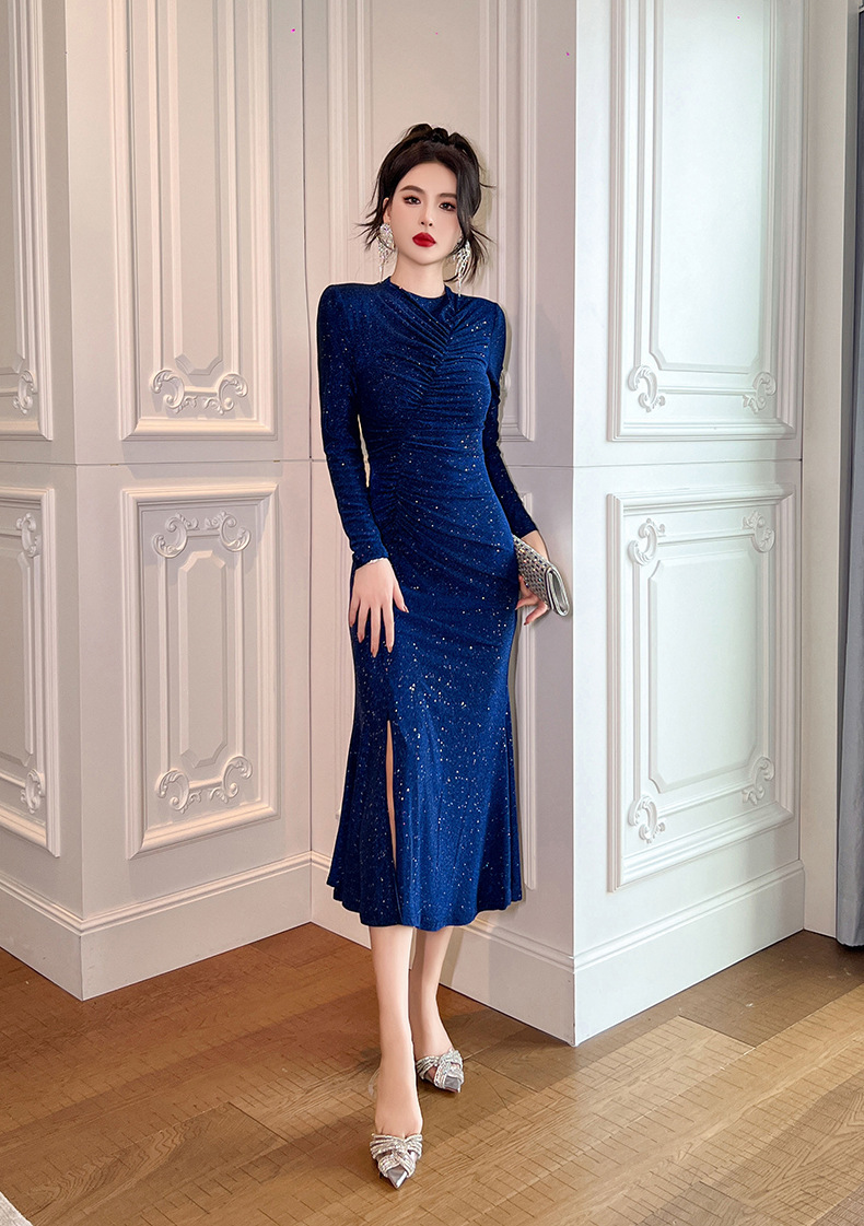 Đầm dự tiệc dài tay cổ tròn xếp ly ôm dáng xẻ tà đính sequin — Ánh sao màu xanh lam