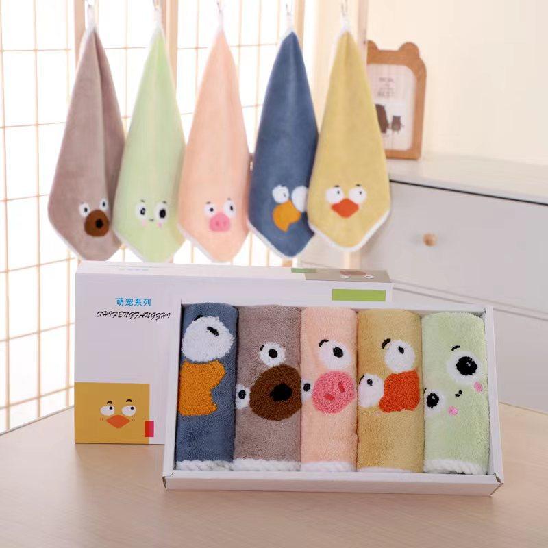 New coral velvet cartoon square towel gift box baby thickened absorbent towel gift box manufacturer square towel suit wholesale