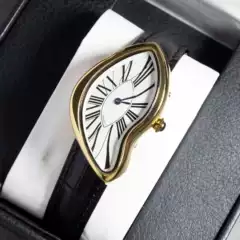 Medieval Crash High-End Export Popular Decoration Retro Twisted Creative Leather Watch Fashion High-End Niche