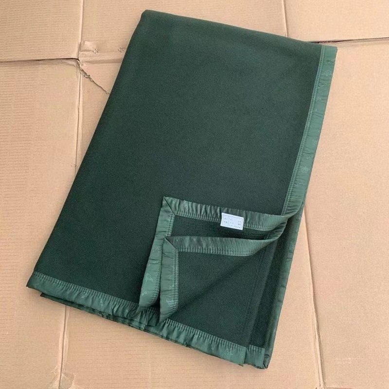 Flood Prevention Emergency Wool Blanket Polyester Blanket Foreign Disaster Relief Military Green Blanket Raschel Civil Reserve Blanket