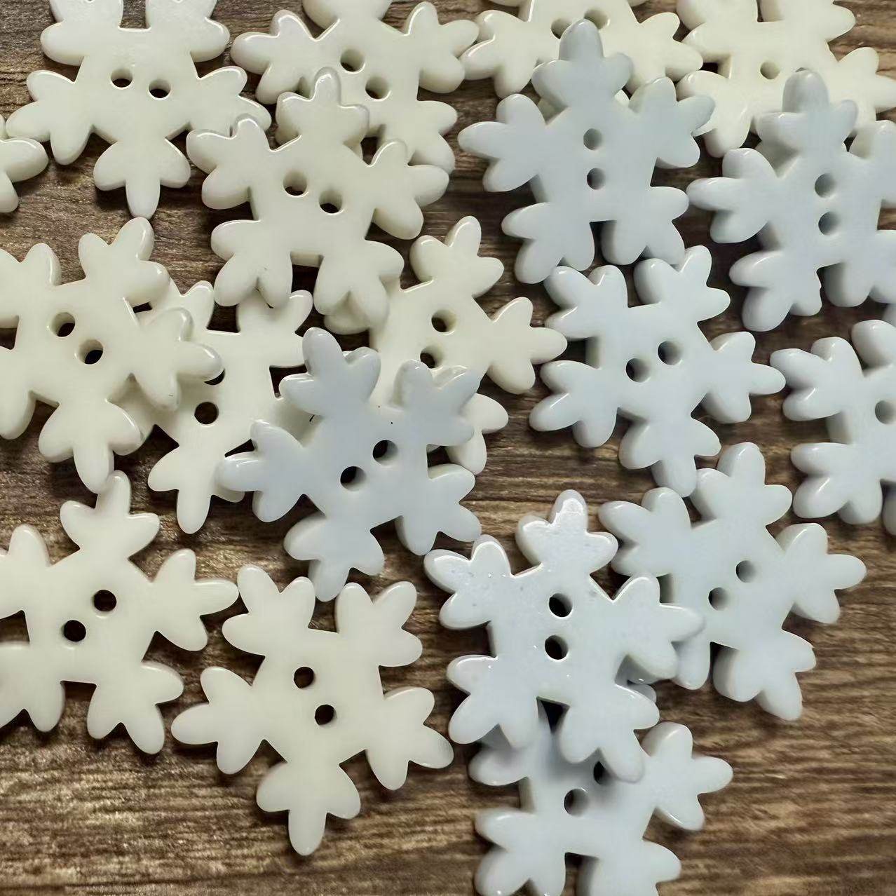 Cute Multi-Color Snowflake Sweater Cardigan Button DIY Handmade Sticky Painting Version Handbag Button