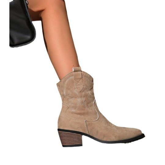 Cross-border foreign trade plus size short tube cowboy boots women 2024 new suede thick heel pointed V-mouth retro short boots women