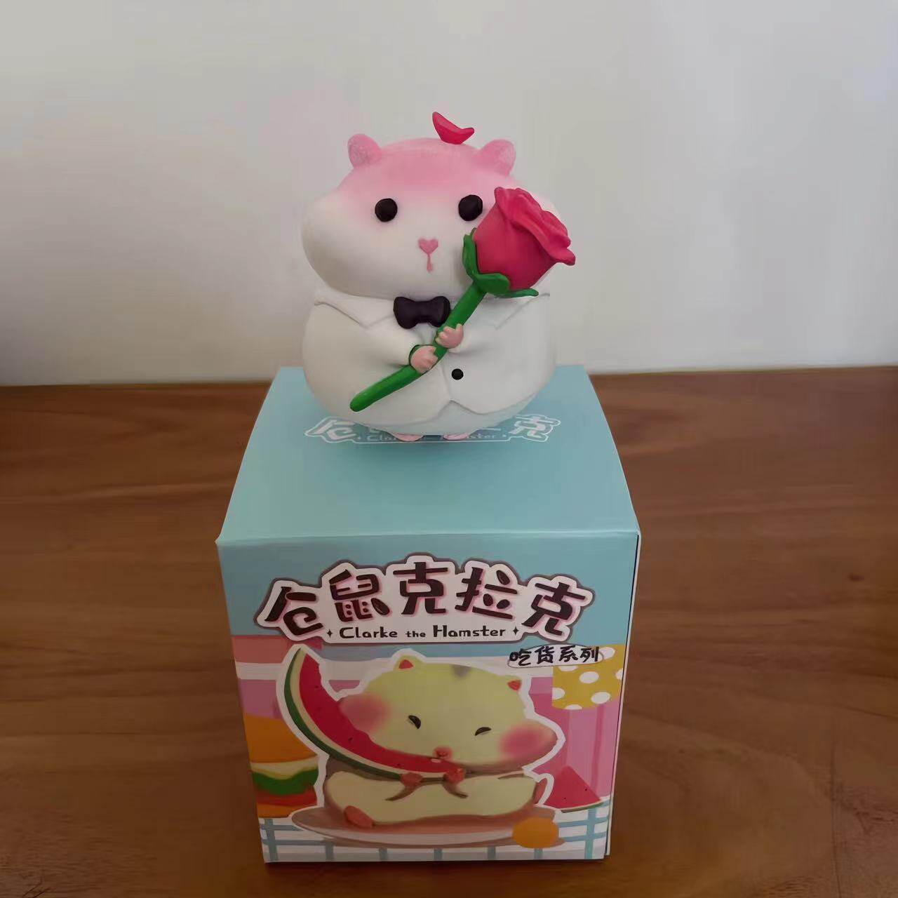 Clark fashion car decoration blind box PVC doll flocking doll twisted egg hand-made model Net red toy factory