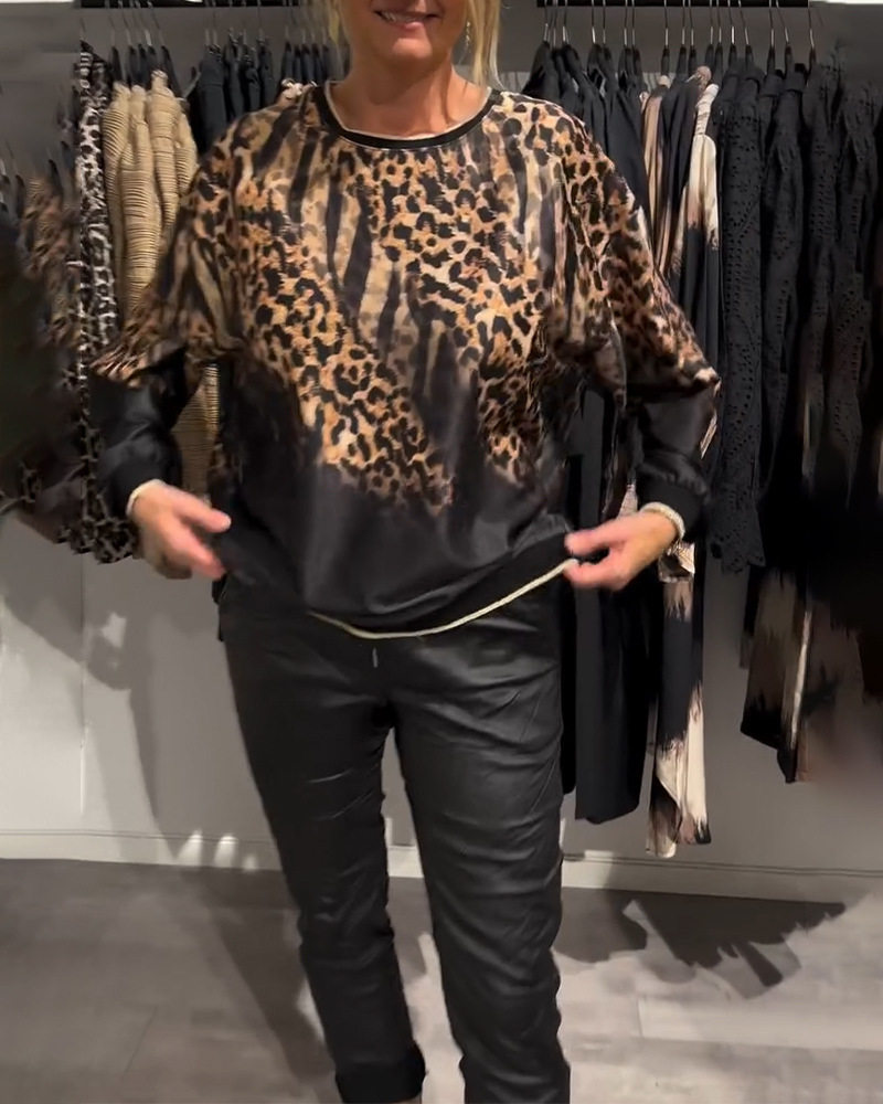 Womens Loose Fit Color Block Long Sleeve Top Leopard Print Round Neck Autumn Winter Style Wholesale Available