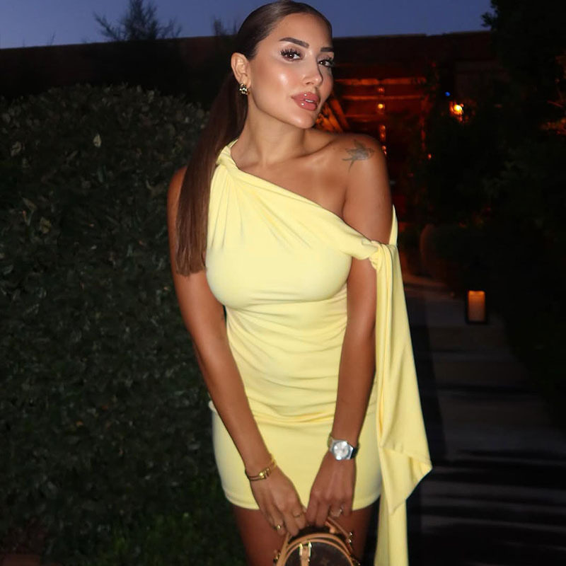 Fashionable Solid Color Ruched Bodycon Dress Off Shoulder Tie Detail Casual Style Perfect for Daily Wear OEM