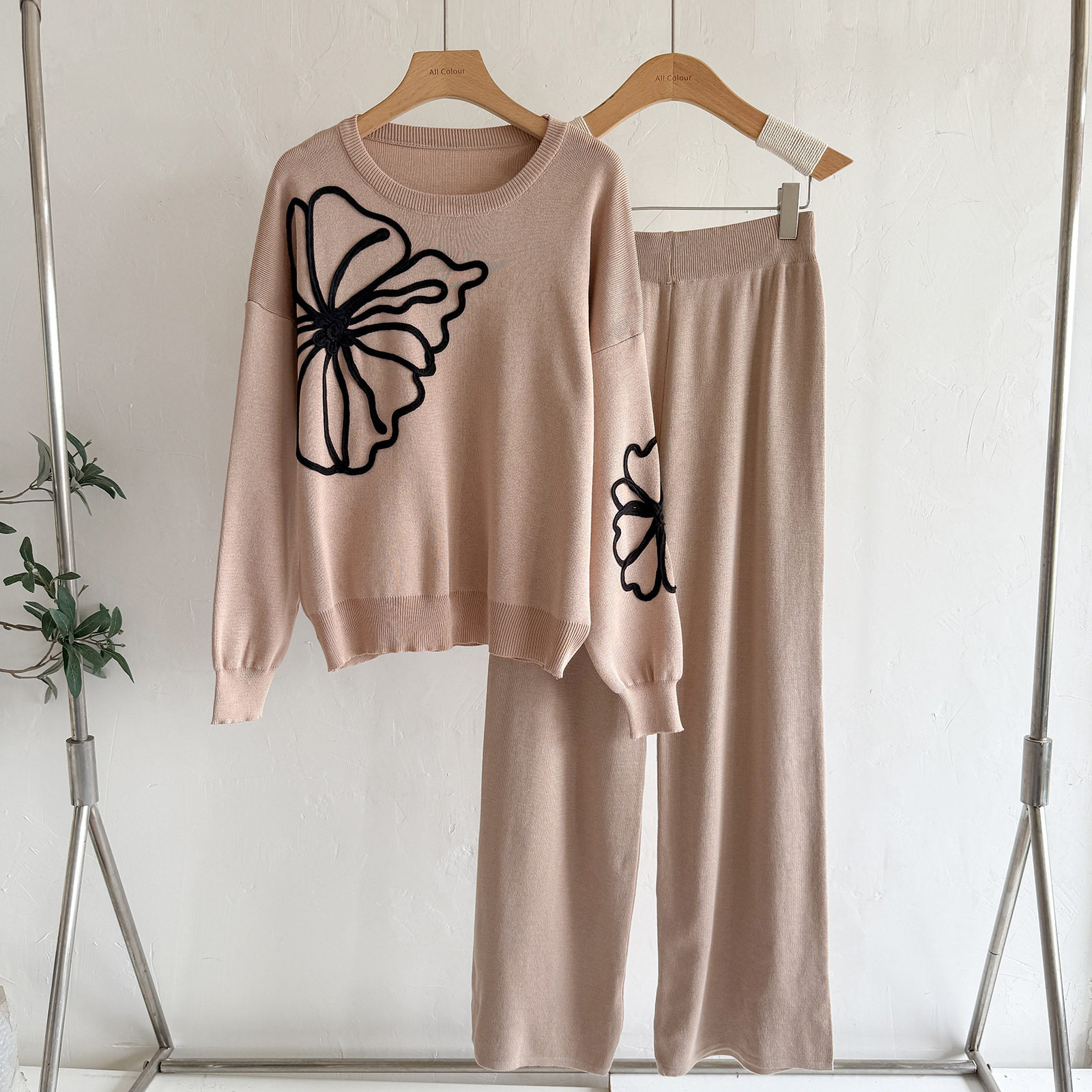 Cross-Border European and American Export Elegant Knitted Suit Round Neck Embroidered Sweater + Loose Casual Wide-Leg Pants Two-Piece Set for Women