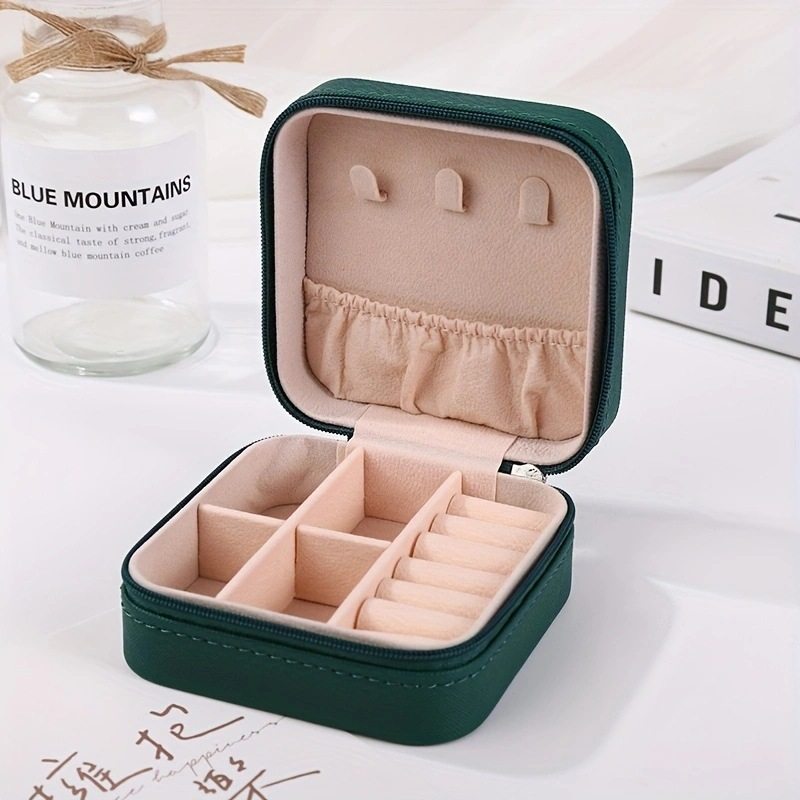 Mini Storage Box Jewelry Box Travel Portable Jewelry Box Small Ring Packaging Jewelry Box in stock Wholesale