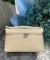 Cream l19 [silver buckle]