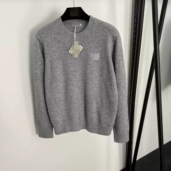 2025 Shenzhen Nanyou High-End Warm Export New Style Chest Logo Embroidered Pullover Long-Sleeved Wool Knitted Women
