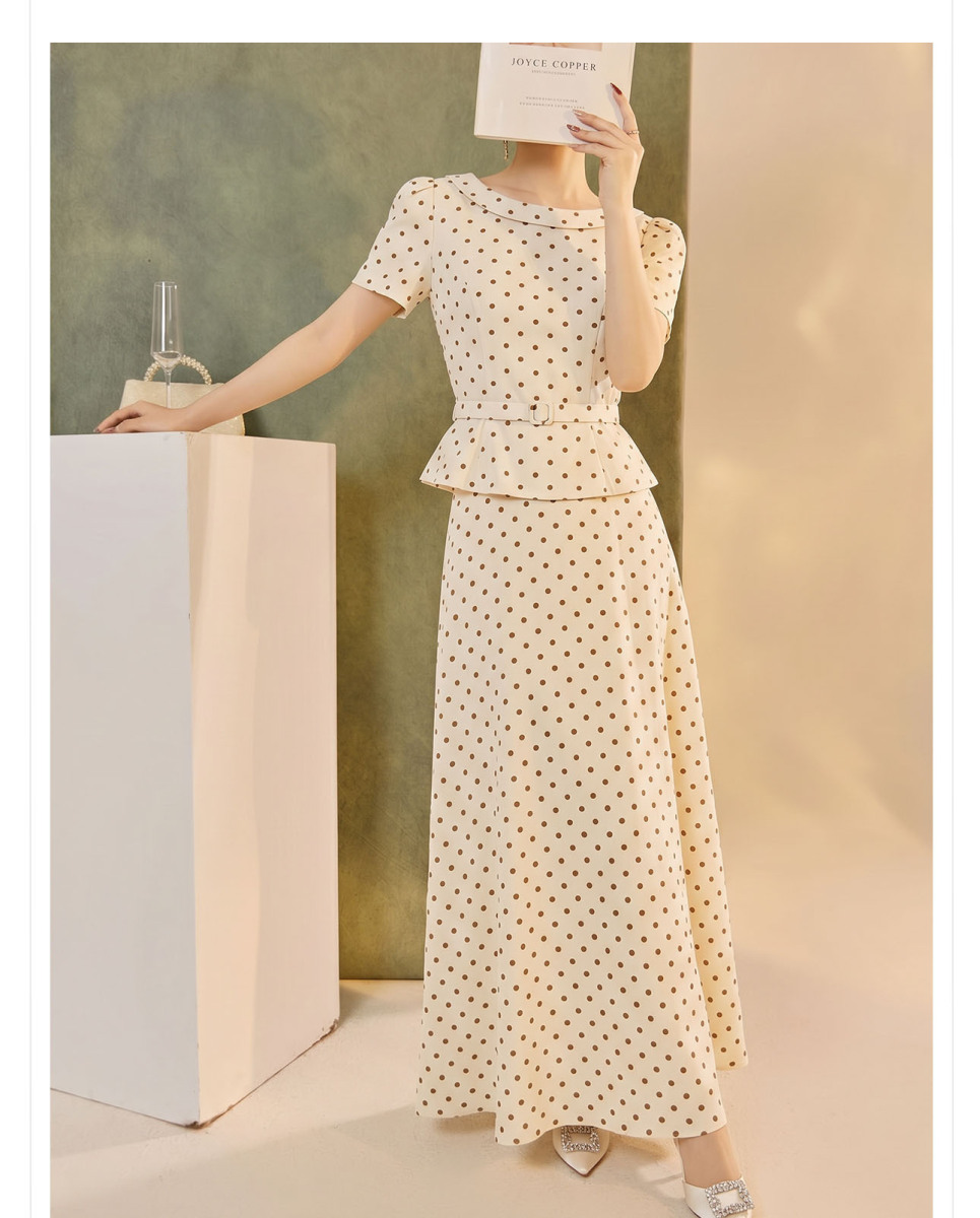Bộ áo sơ mi tay lỡ và chân váy dài họa tiết chấm bi phong cách retro — Áo chấm bi (giao hàng trong 7 ngày), Áo chấm bi (giao hàng trong ngày), Chân váy chấm bi (giao hàng trong 7 ngày), Chân váy chấm bi (giao hàng trong ngày)