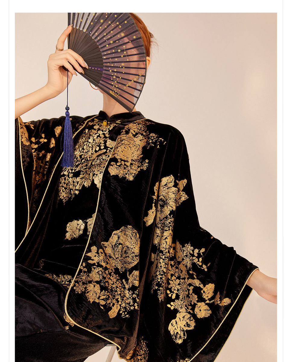 Set áo choàng cape kèm đầm dài thêu hoa họa tiết cây cỏ thanh lịch cho nữ — Váy (giao hàng trong 7 ngày), Áo choàng ngoài (giao hàng trong 7 ngày)