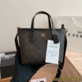 City15 dark brown