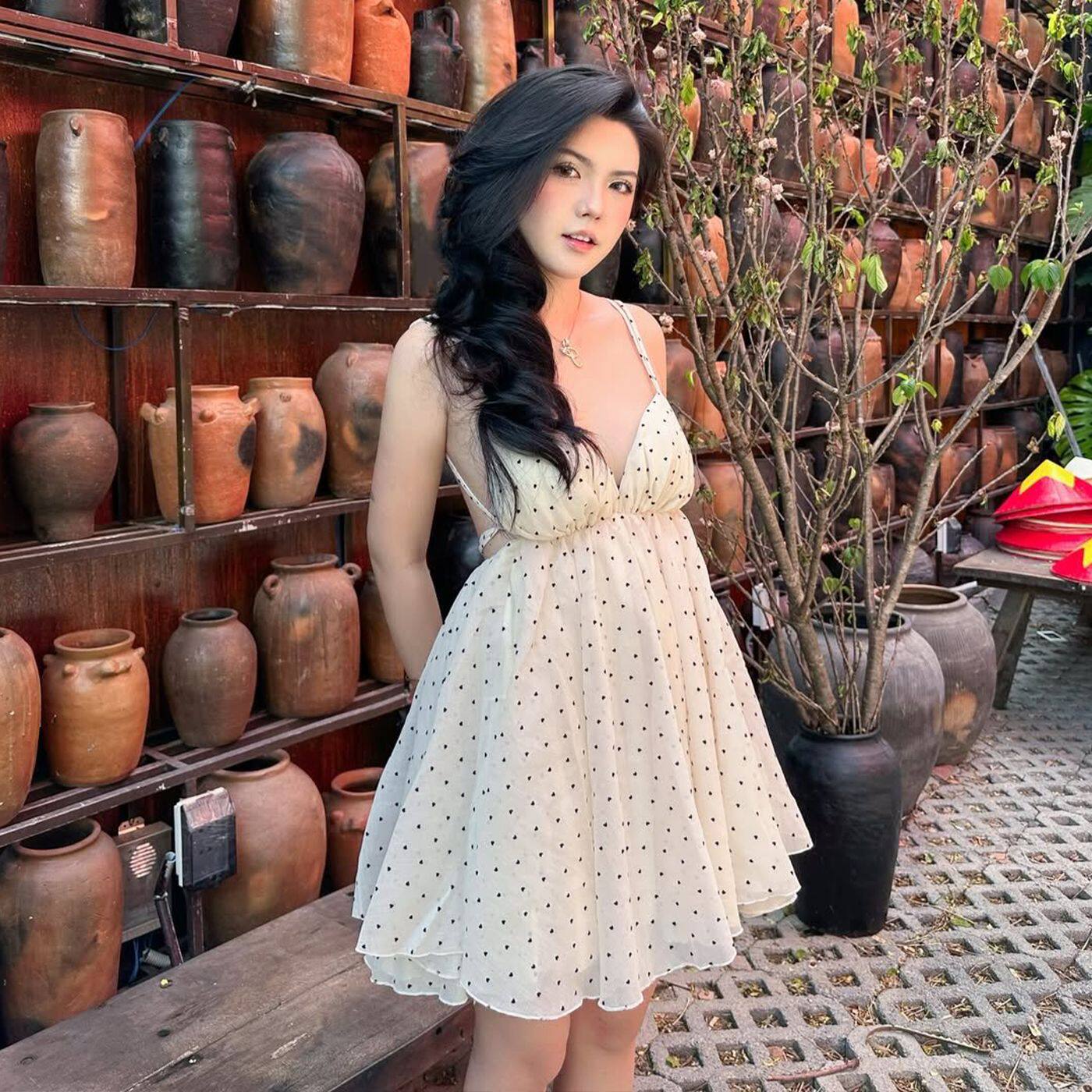 French Style Backless Hollow Out Maxi Dress for Women Sweet Relaxed Fit Summer Vacation Wear Wholesale Available