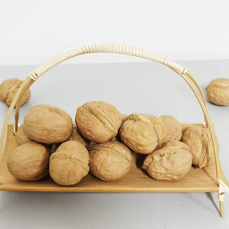 Xinjiang Thin-Skinned Walnut Gift Box, Specialty Selected Paper-Skinned Original Walnuts, Casual Gifts, Insurance Company Welfare Wholesale