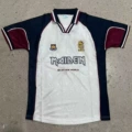 99west ham away white