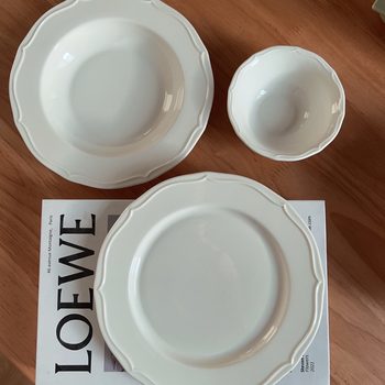 European Retro Simple Ceramic Flat Plate Deep Plate Bowl French Pure White Western Food Plate Cake Dessert Plate Salad Bowl ins