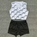 103 square quarter set white