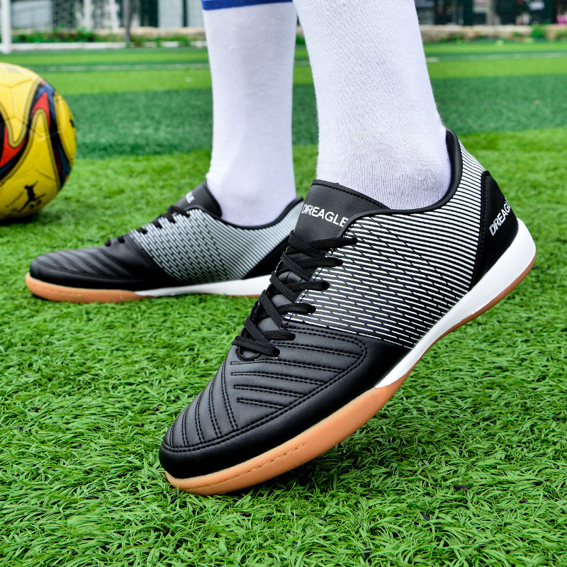Giày bóng đá nam cổ thấp đinh gãy tập luyện thi đấu size 38-45 — DR07 đinh gãy đen trắng, DR07 đinh gãy vàng đen