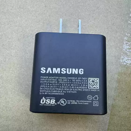 High-End 45W Super Fast Charging Adapter Suitable for Samsung Galaxy Phones and Tablets, Android Type-C Charging Head