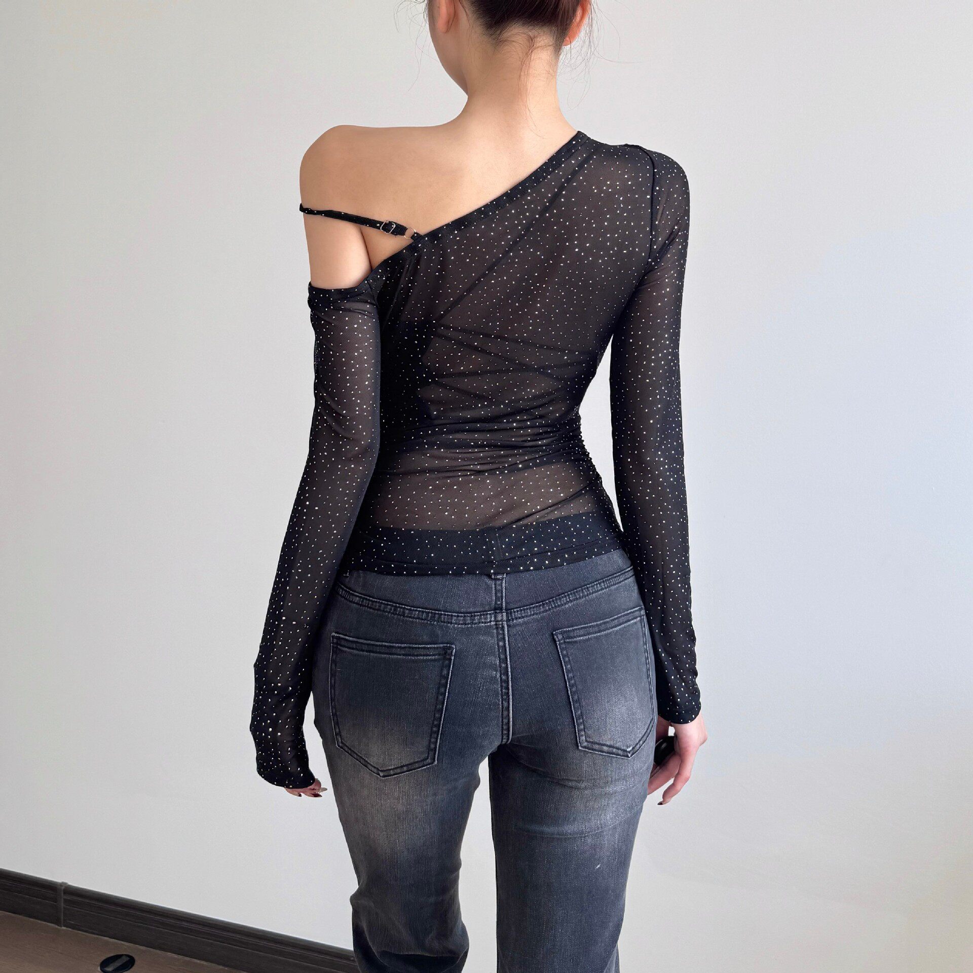 Y2K Style Womens Long Sleeve T Shirt Slim Fit Asymmetrical Shoulder Design Rhinestone Detail Spring Fashion OEM