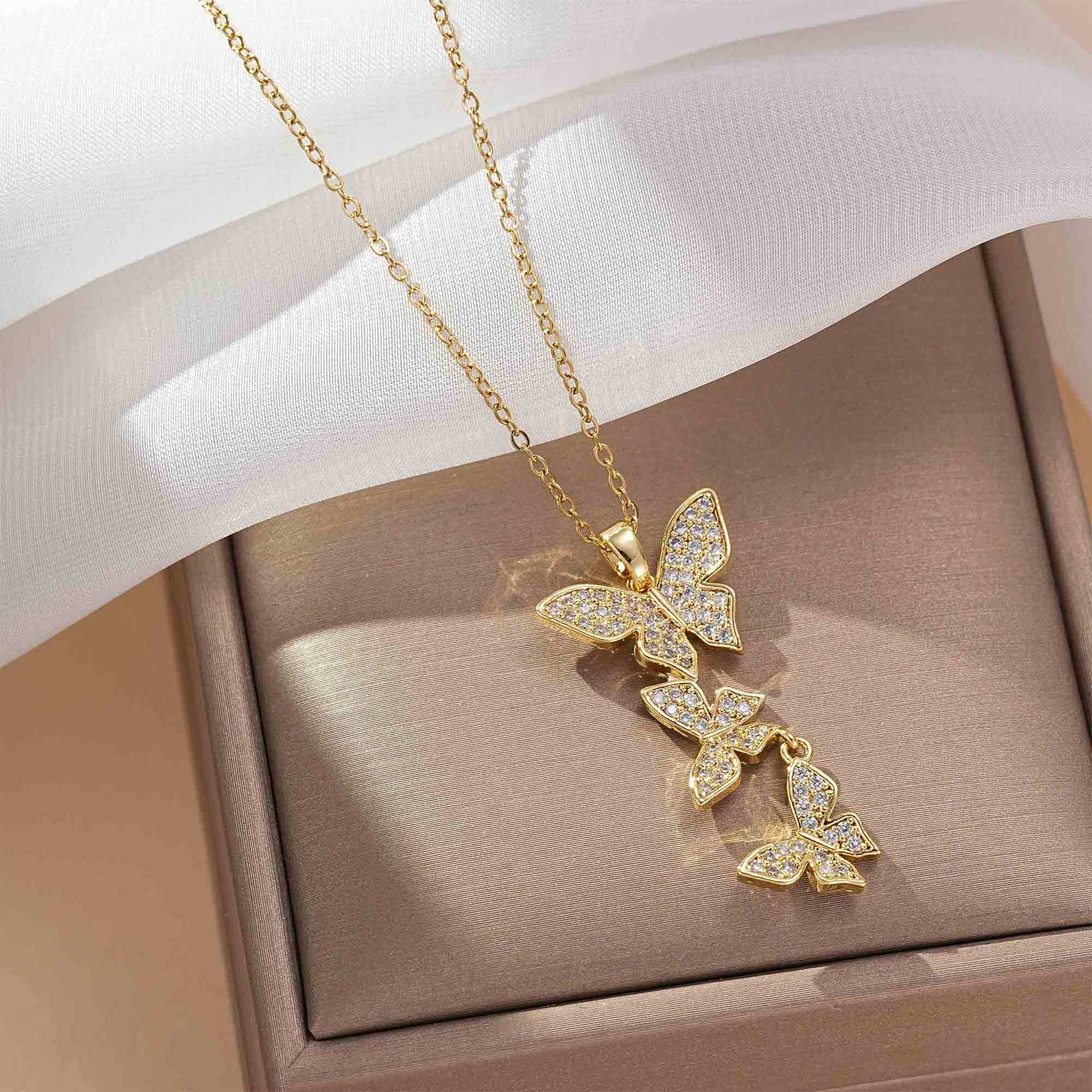 European and American Butterfly Necklace Women's All-match High-end Colorful Zircon Light Luxury Ins Clavicle Chain Titanium Steel Color-free Necklace