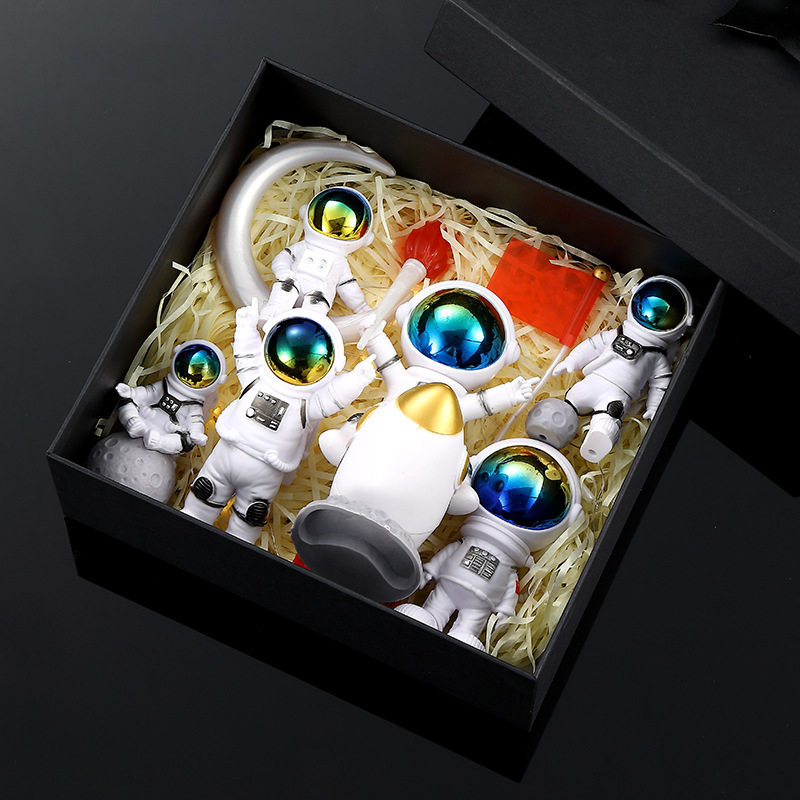 宇航员摆件小太空人模型树脂工艺品家居桌面装饰品情人节生日礼物