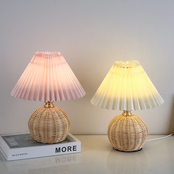 Internet Celebrity Table Lamp Nordic ins Style Girl Warm Nightlight High-end Pleated Bedroom Bedside Lamp Table Lamp