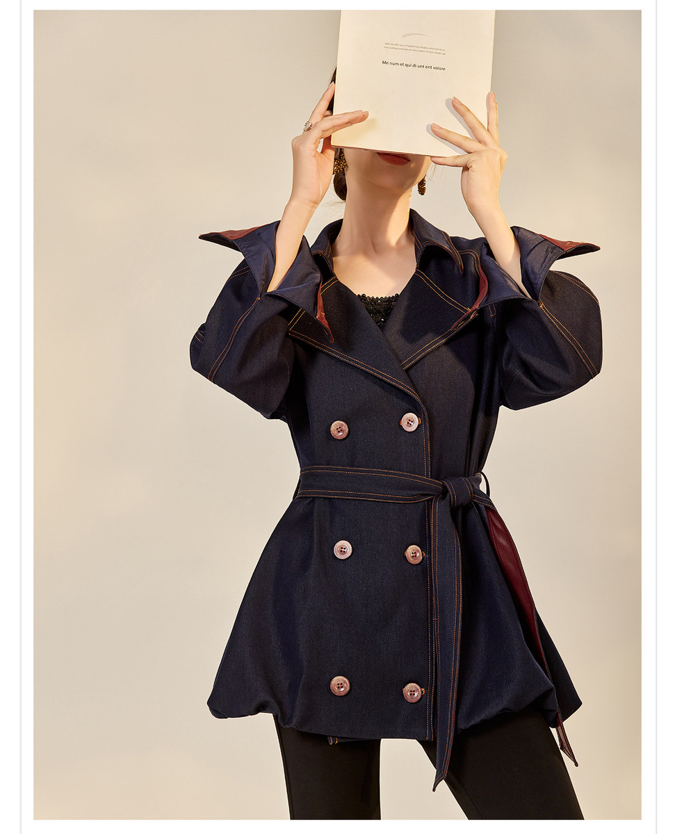 Áo khoác dáng trench denim phối chỉ tương phản cổ bẻ thắt eo dài trung — Xanh navy (giao hàng trong 7 ngày)
