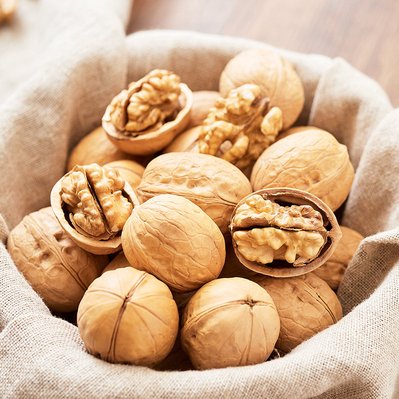 Oem Xinjiang Aksu 185 Paper-Skinned Walnuts 25 Years Old New Walnuts Nut Snacks for Pregnant Women Paper-Skinned Walnuts