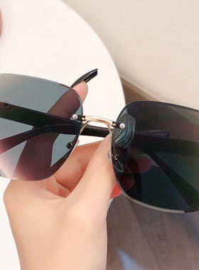旅行出片太阳镜遮阳无边框墨镜
