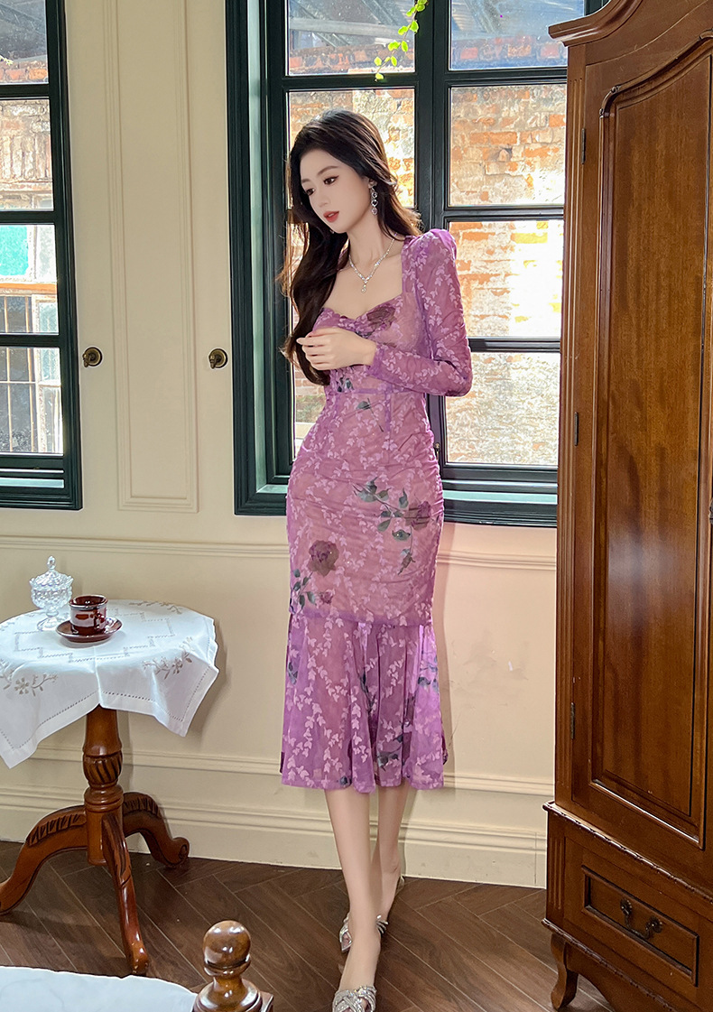 Đầm hoa nhí nữ cổ vuông dài tay dáng đuôi cá ôm body — Hoa hồng tím
