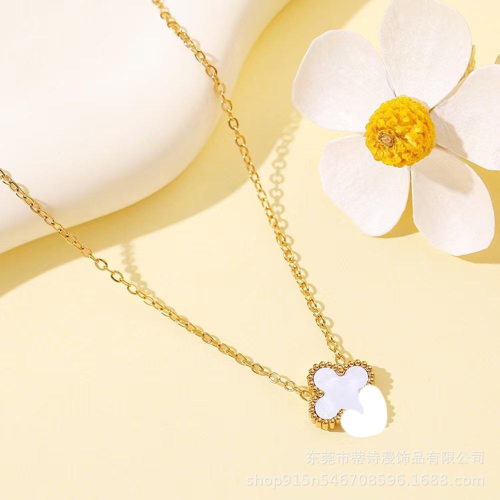 Lucky Necklace Girls' Double-sided 13MM Four-leaf Clover Necklace Titanium Steel 18K Gold Simple Pendant Light Luxury Cyber Celebrity Collarbone