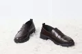 Versatile brown leather shoes