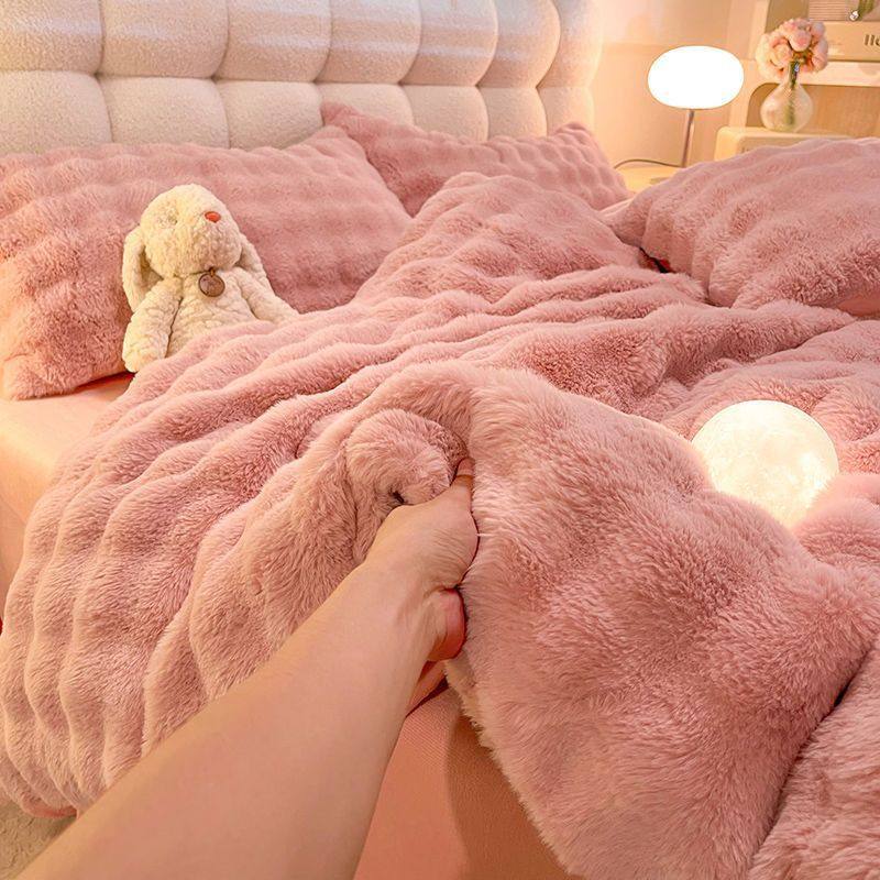 Thickened Rabbit Plush Bed Four-Piece Set, Warm Milk Velvet Bed Bed Sheets, Quilt Cover, Coral Velvet Three-Piece Set, Double-Sided Flannel