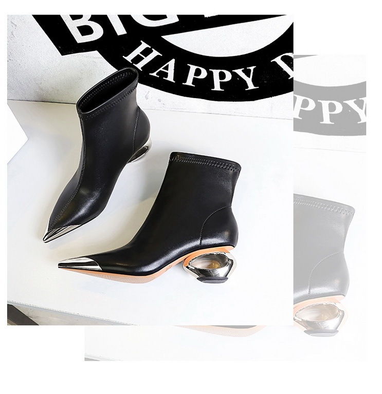 Boot nữ cổ thấp mũi nhọn gót kim loại rỗng phong cách dự tiệc — Màu bạc, Màu vàng