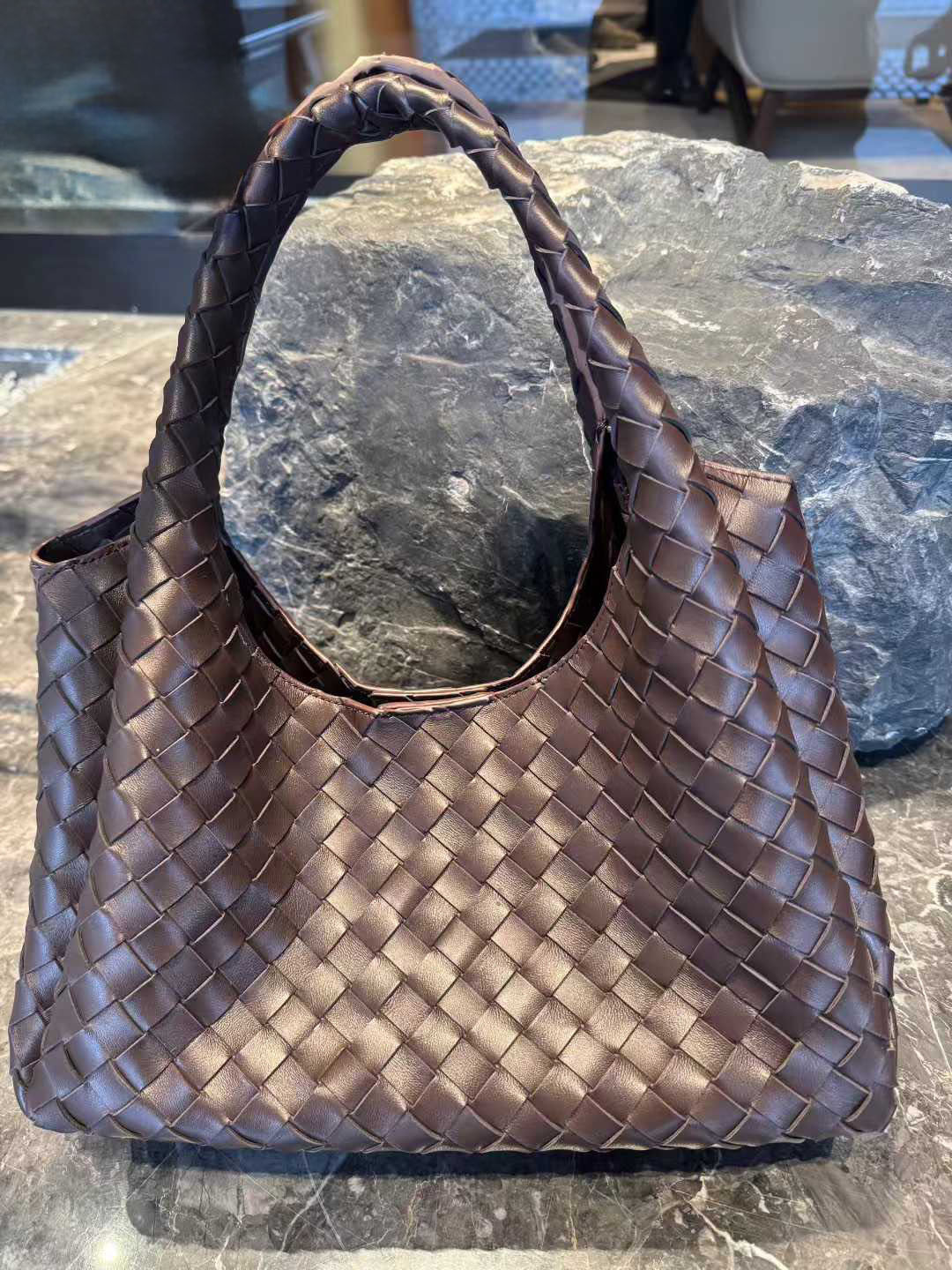 Cross-Border 2025 Simple Fashion Tote Bag Nappa Sheepskin Retro Woven Shoulder Bag Large Capacity Factory Wholesale