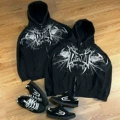 Black zipper tapout