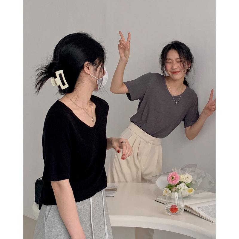 AMOMI Whole people Girlfriend Clothes Edan Collar Short sleeve tShirt Female Summer Bottoming Shirts Loose Hedging Clothes Femal AMOMI全民女友衣鹅蛋领短袖t恤女夏打底衫宽松套头上衣女装批发 AMOMI Whole people Girlfriend Clothes Edan Collar Short sleeve tShirt Female Summer Bottoming Shirts Loose Hedging Clothes Female Wholesale 