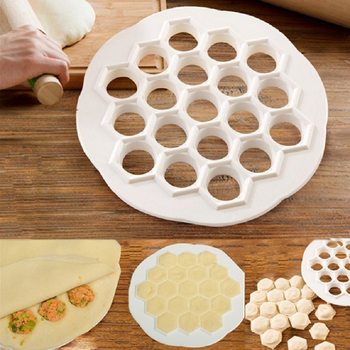 Dumpling Maker Speeder 19-Hole Dumpling Maker Dumpling Mold Kitchen Gadget DIY Tool