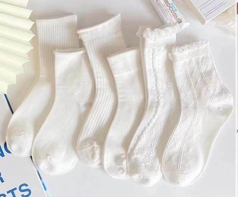 秋冬潮流诸暨袜子女中筒ins潮字母长筒透气百搭运动防臭女士长袜