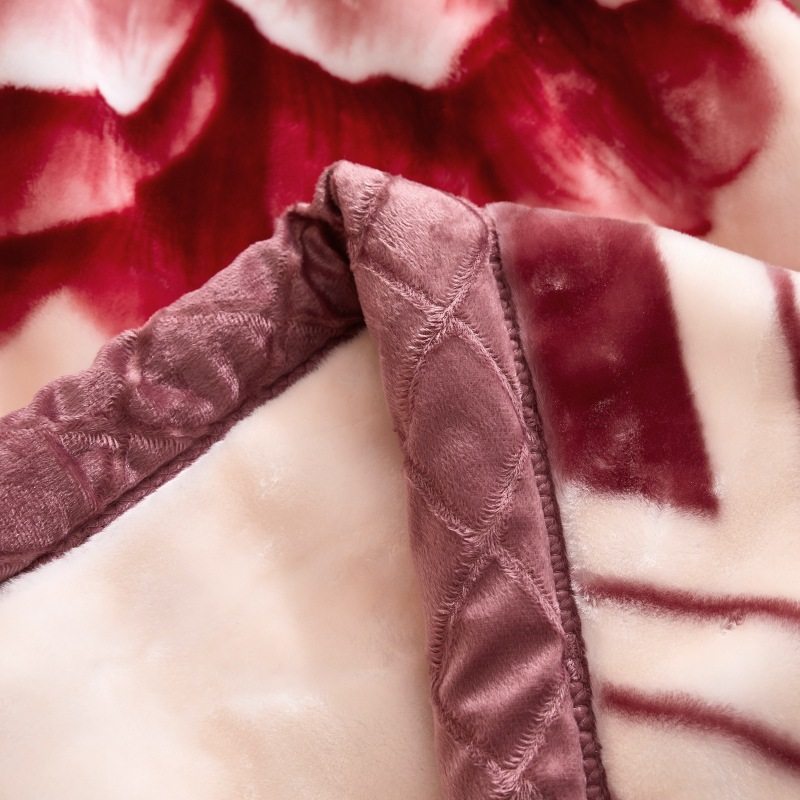 Factory wholesale double thick raschel blanket winter coral fleece wedding fleece blanket nap blanket gift quilt