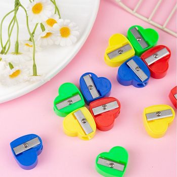 Cross-Border Valentine's Day Pencil Sharpener, Love Pencil Sharpener, Geometric Shape, Manual Plastic Pencil Sharpener, Primary School Student Pencil Sharpener