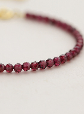 天然红石榴石手链女小众原创设计3mm小米珠极细切面手串饰品礼物