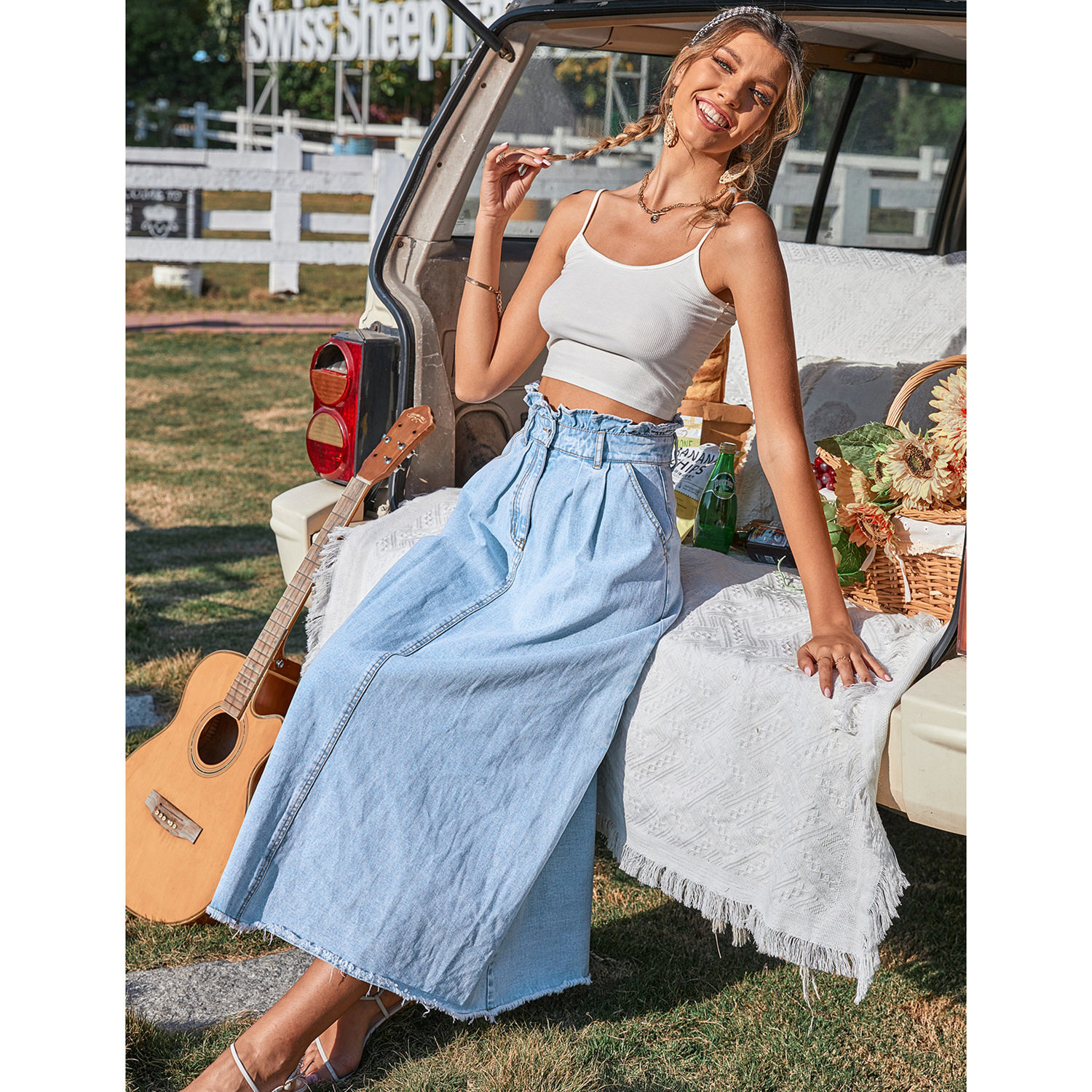 High Waisted A Line Denim Skirt Flattering Fit Stylish Design Versatile for Casual or Dressy Occasions Wholesale