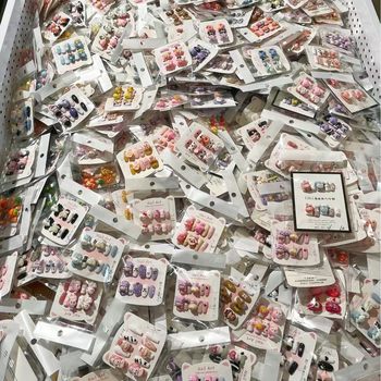 [Cute A] Pure hand-worn A orphan Little Red Riding Book Explosions Shake Voice Live Blind Box Same Cartoon