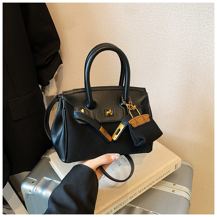 O1CN01N72LR82IRDN7jOrbh !!2207805539282 0 cib