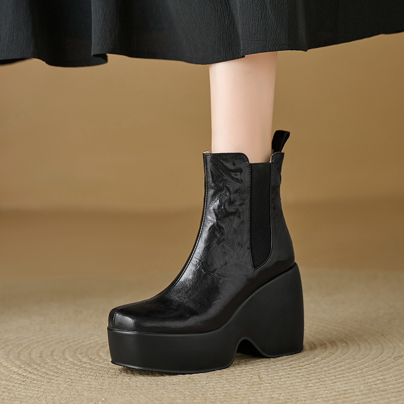 Boot nữ cổ ngắn đế dày gót xuồng mũi tròn da cừu phong cách cổ điển — màu đen, Màu nâu
