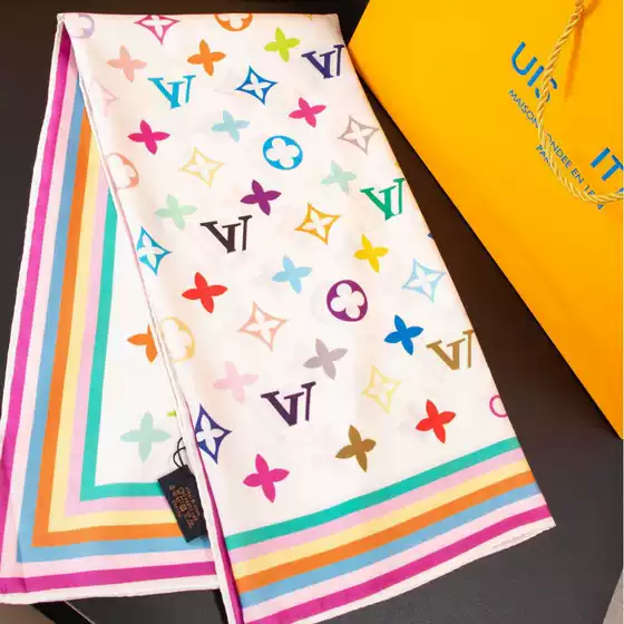 Correct Version 2025 New Shawl White Three-Color Double-Sided Printed Silk Scarf Silk High-End Large Square Scarf
