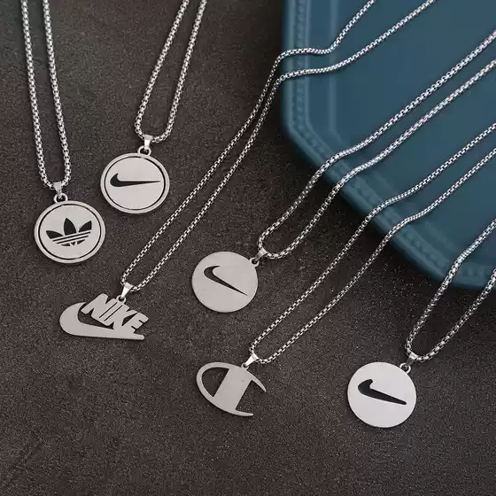 Cross-border hot-selling non-fading hip-hop titanium steel necklace personality all-match street sweater chain fashion brand disco pendant jewelry