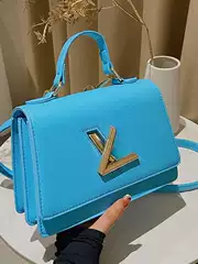 Women's bag 2023 new all-match handbag women's messenger bag popular online celebrity women's fashion messenger bag foreign trade